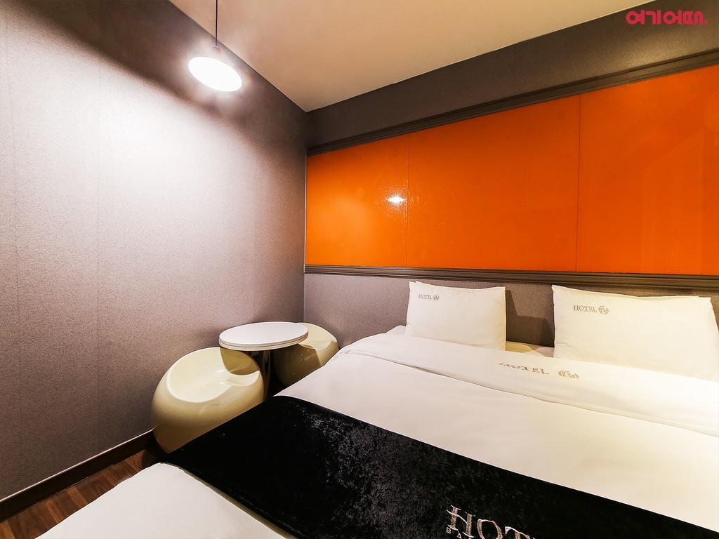 Bj Hotel Motel